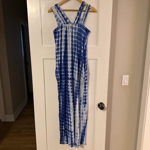Dresses & Skirts - Blue and White Tie-Dye Maxi Dress